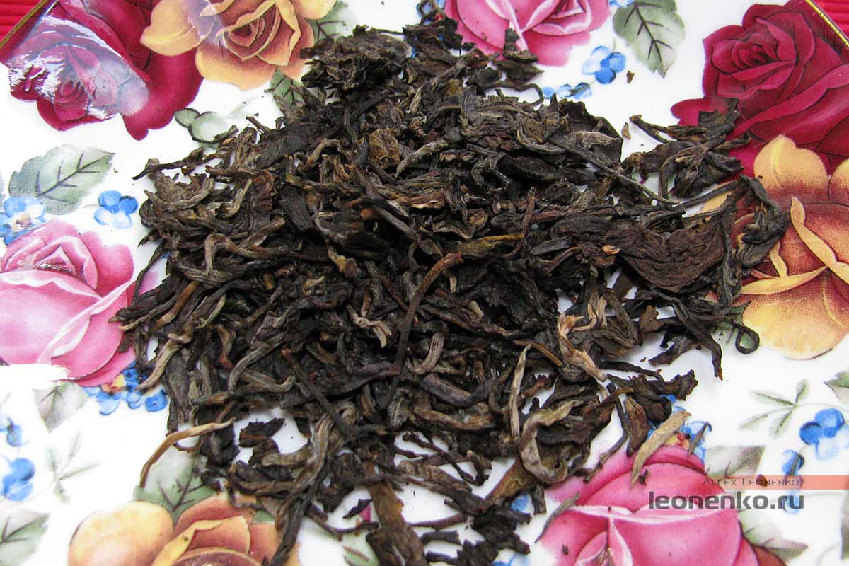 Шен Пуэр 9948 производства 2014 года от Haiwan Tea Factory - разобранный на листочки чай