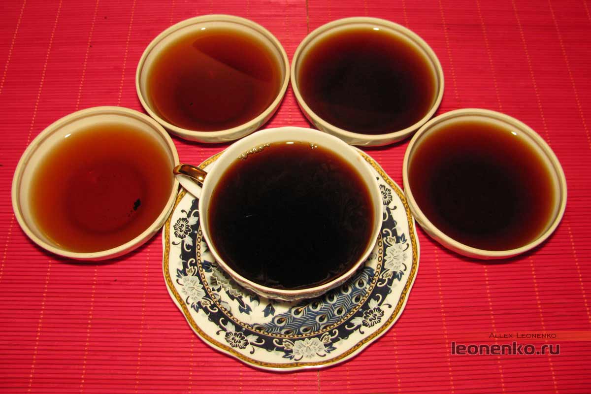Шу Пуэр 2015 года от фабрики Nan Jian - приготовленный чай