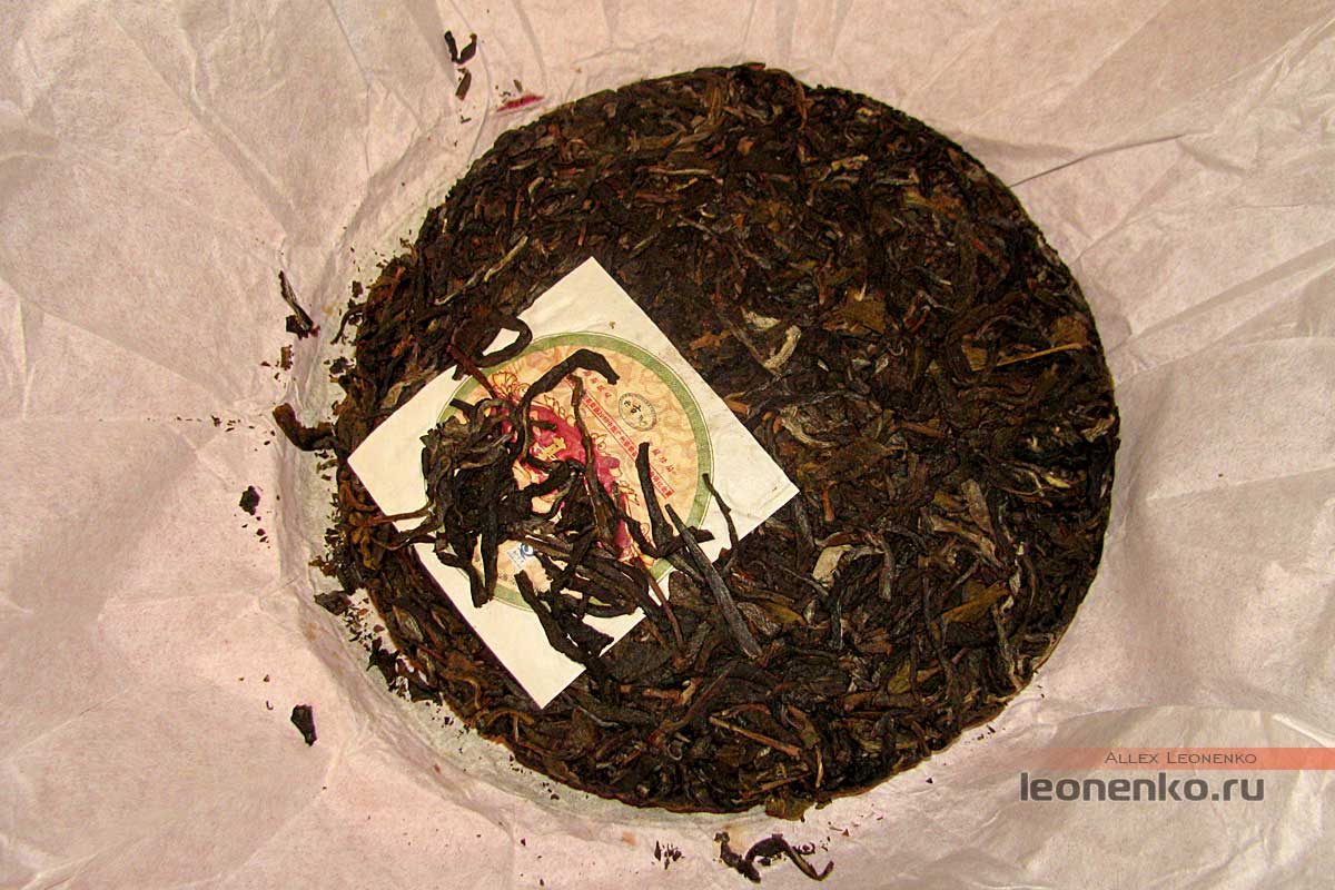 Шен пуэр с AliExpress Alpine source Menghai tea factory внешний вид