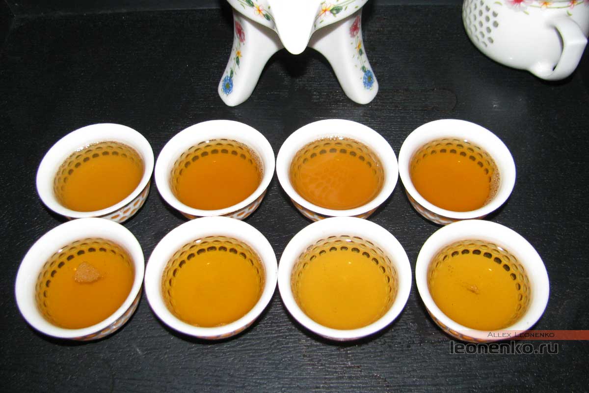 Шен пуэр 7542 от Мэнхай Да И - приготовленный чай
