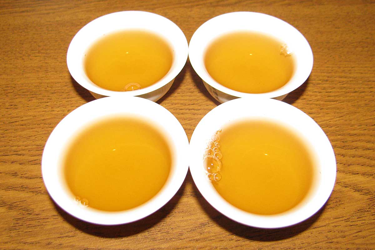 Лаобайский Шоу Мэй в красном финике - приготовленный чай