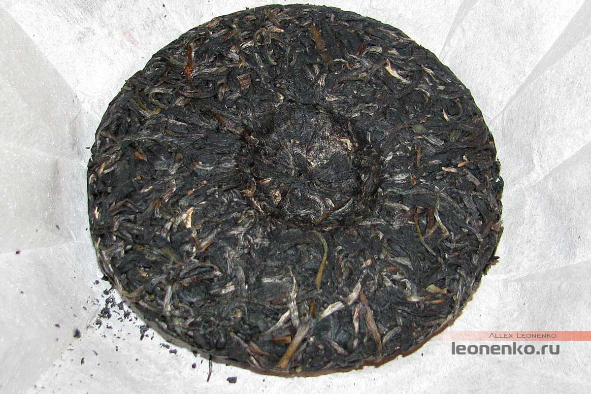 Фиолетовый чай Цзы Цзюань Ча от Caicheng - чайный блин
