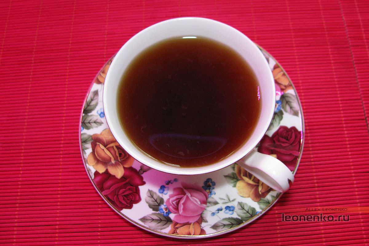Фу Ча от Baishaxi – Аньхуанский черный чай - приготовленный чай