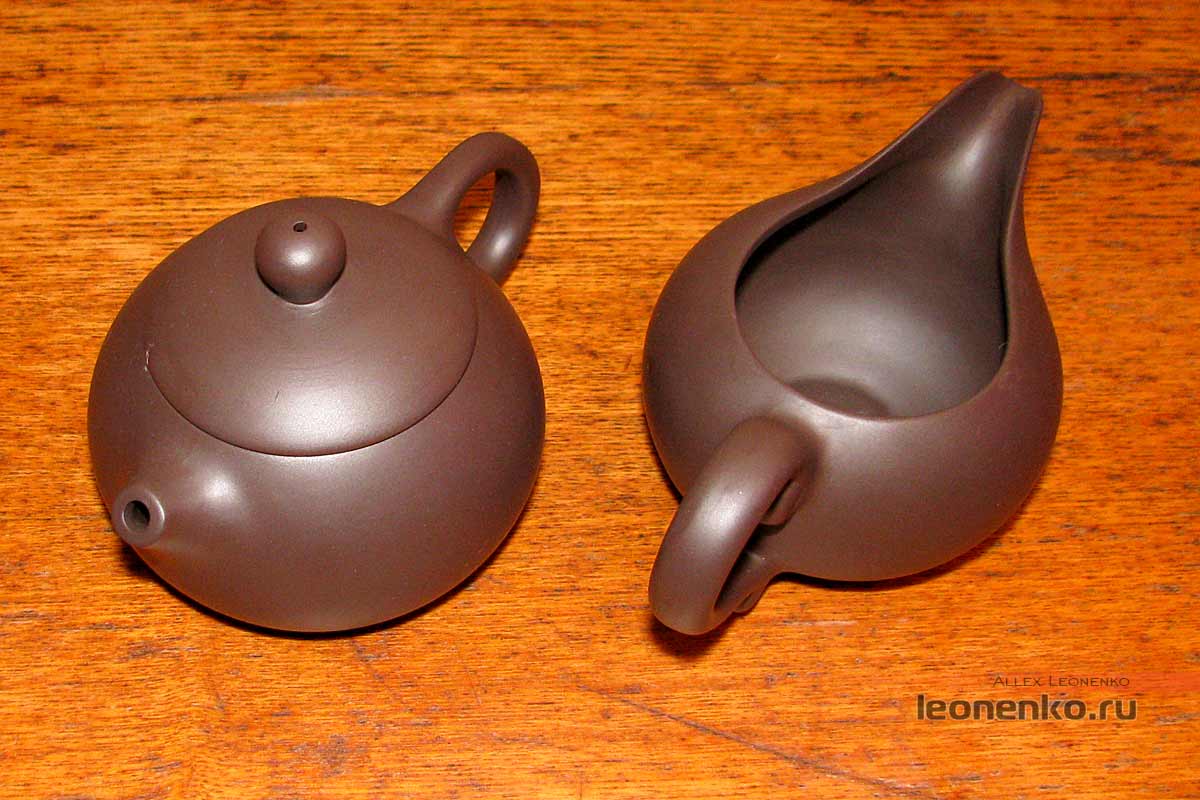 Глиняный набор для чайной церемонии - чайник и чахай