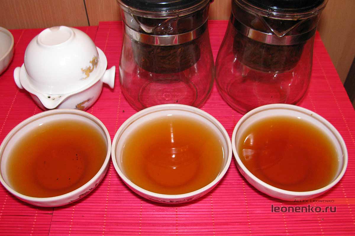 Юньнаньский Дянь Хун из золотых почек от Shuangjiang Mengku - готовый чай