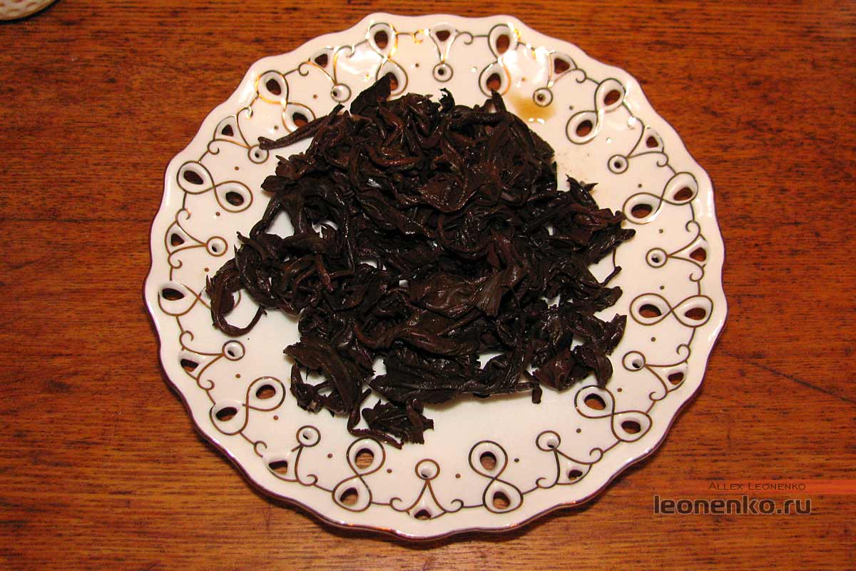 Юньнаньский красный чай biluo от фабрики Fenghetang - спитой лист