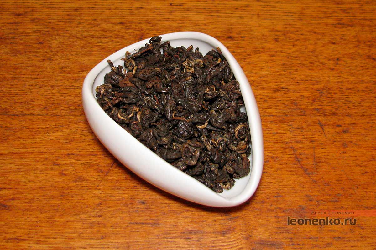 Юньнаньский красный чай biluo от фабрики Fenghetang - чай
