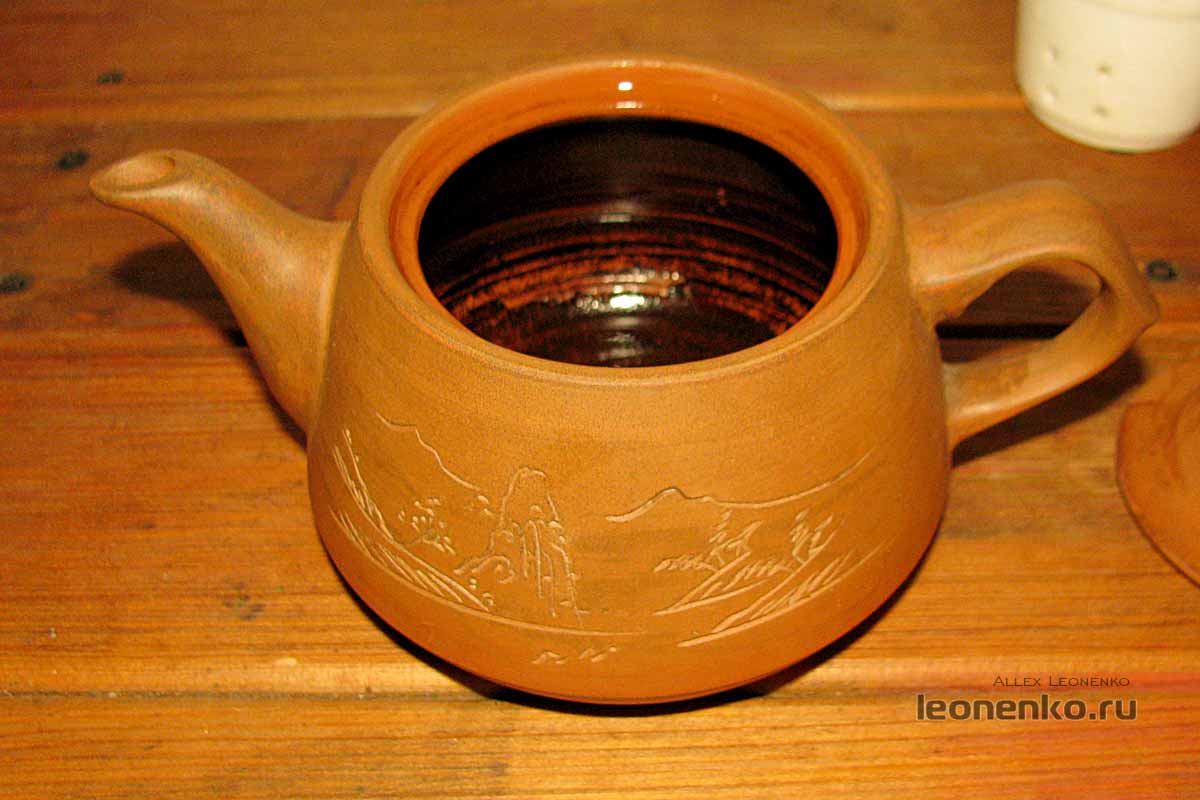 Глиняный чайник - налет за долгие годы