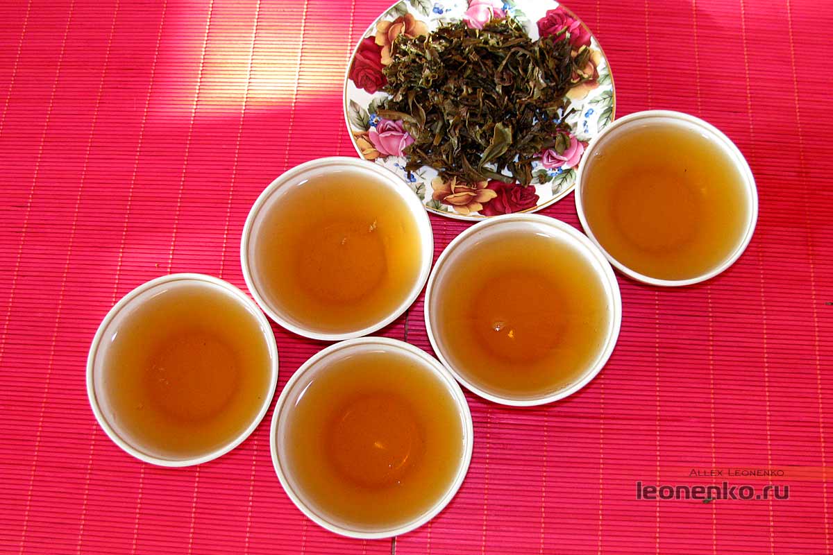 Шен Пуэр 2012 года из деревни Ежутан от компании CaiCheng - готовый чай