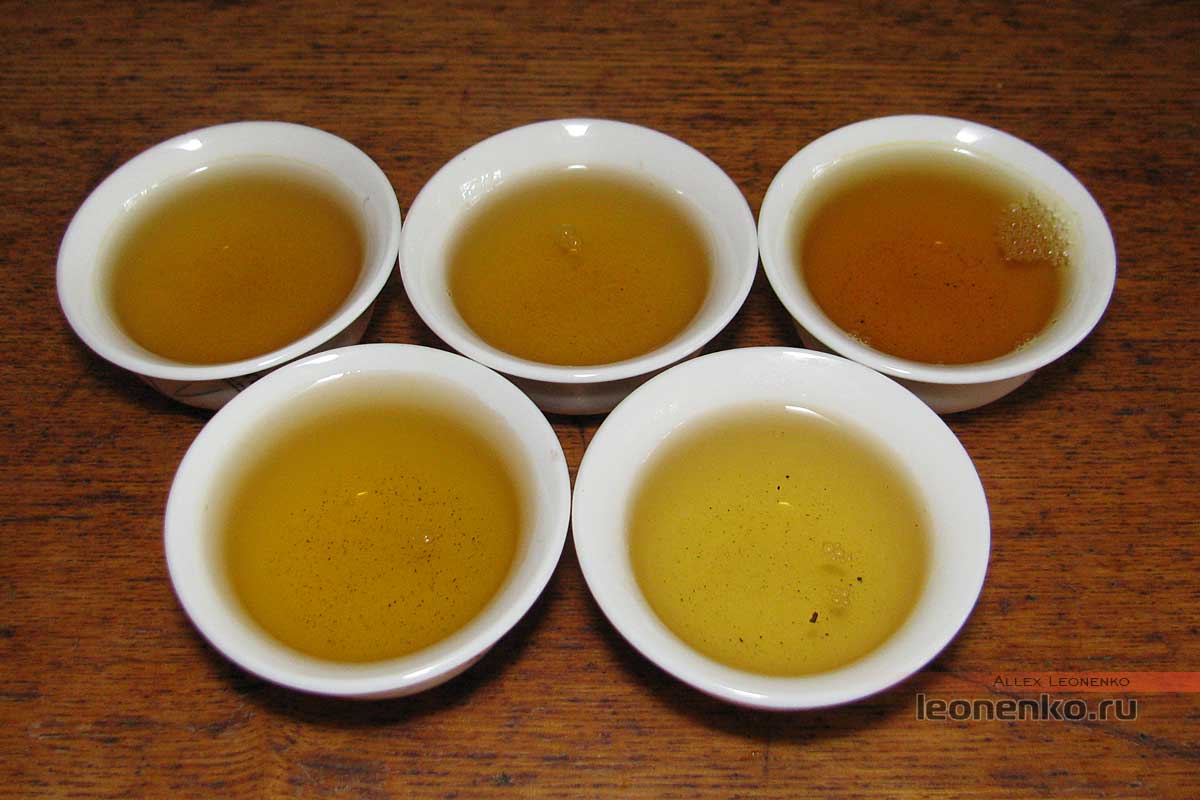 Тысячеляновый черный чай Хей Ча 2013 года - готовый чай